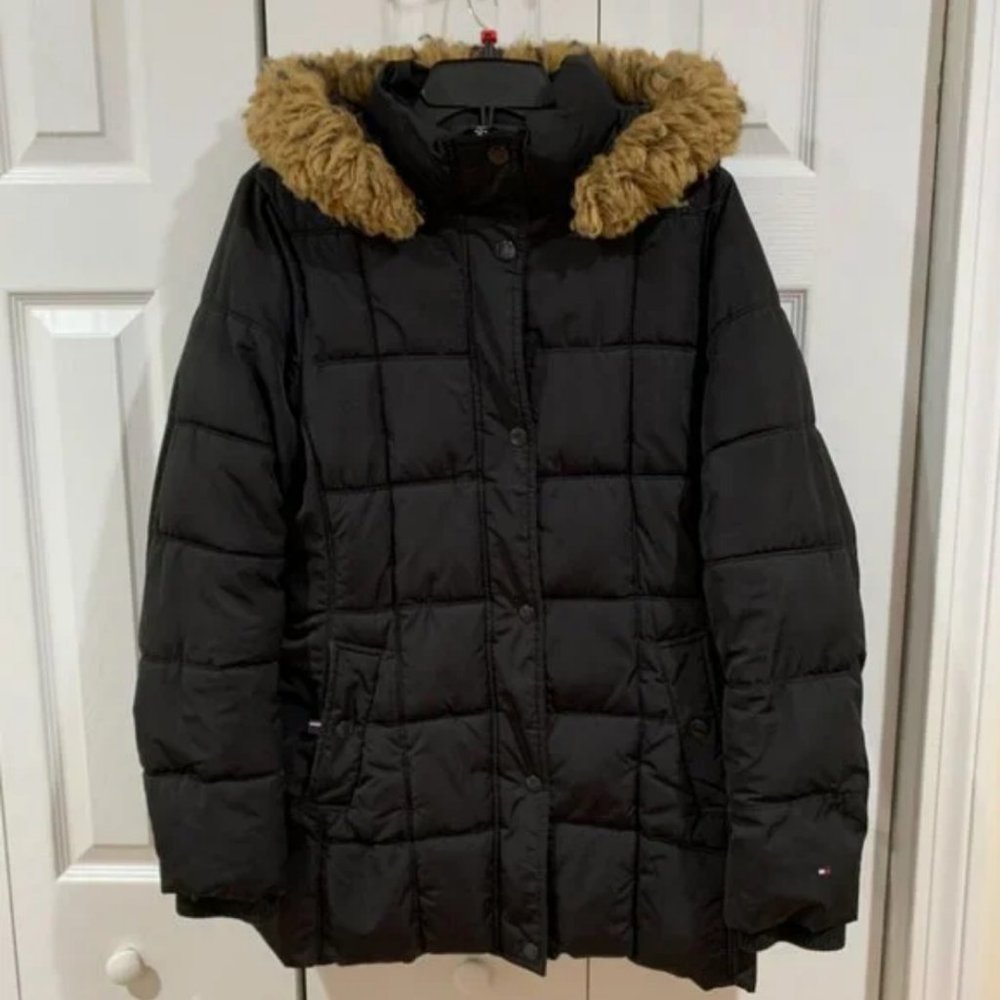 Tommy Hilfiger - Black Womens Down Jacket (used)